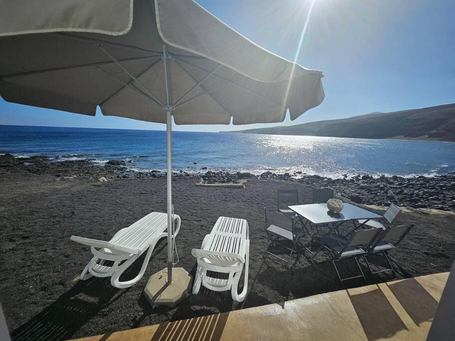 Casa Playa Quemada Junto Al Mar Villa Exterior photo